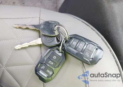 2000 Saturn Sl2 из США, поврежденный, VIN 1G8ZK5273YZ233882